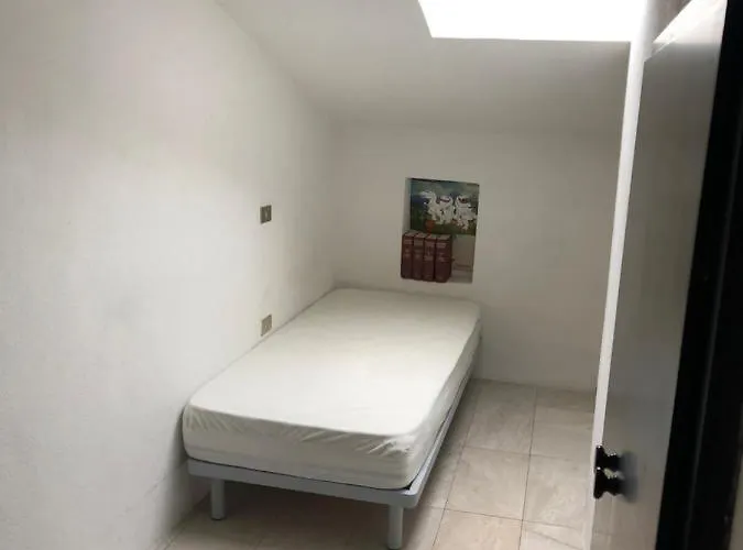 House La Colombaia * Парма